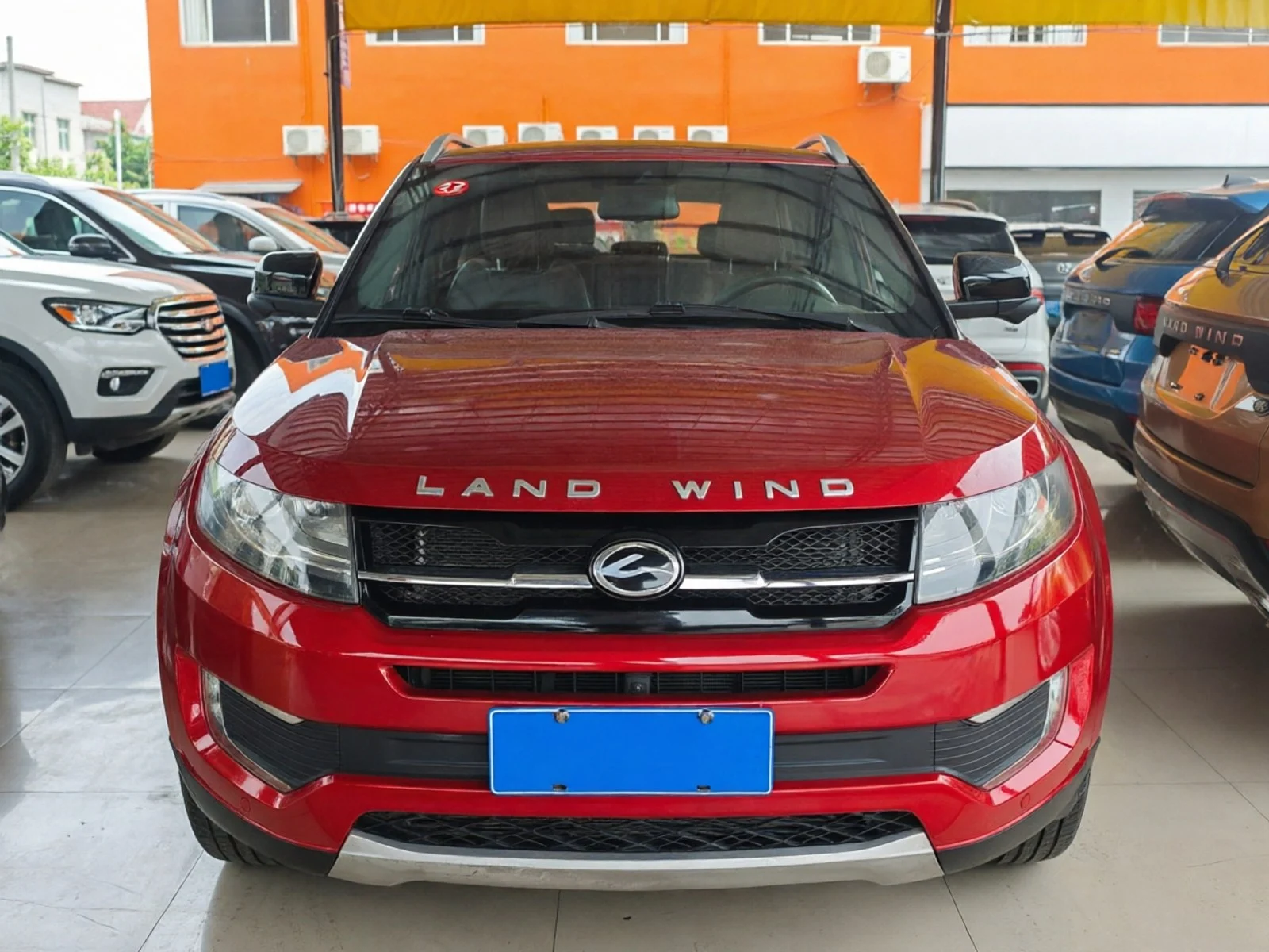 2016 Landwind X7 red interior