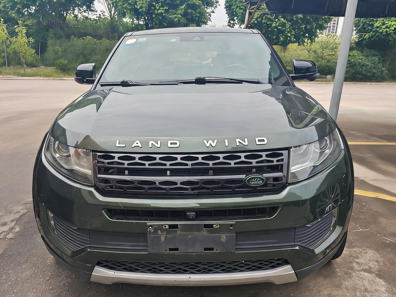 2016 Landwind X7 green front view