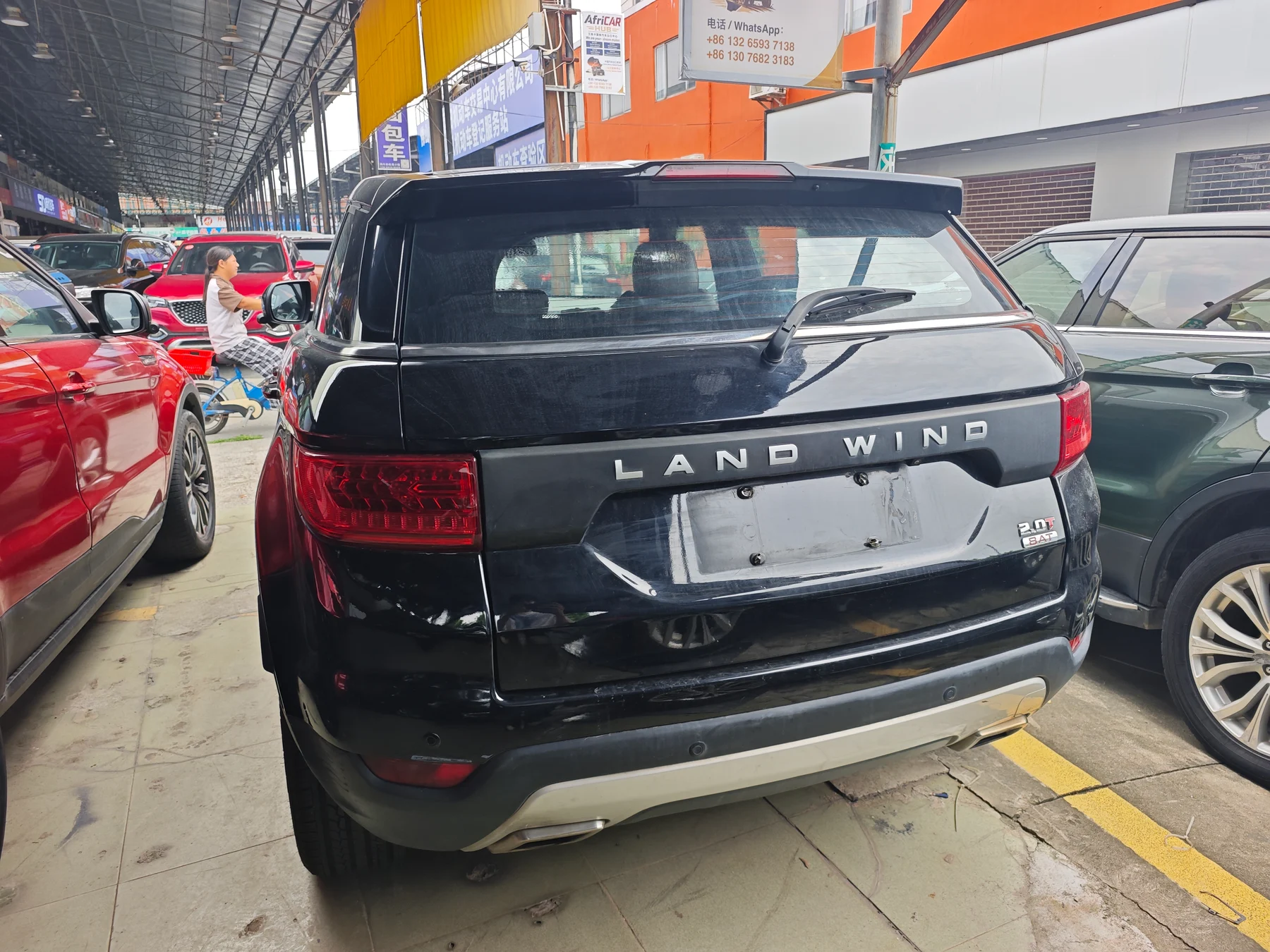 2016 Landwind X7 black rear view