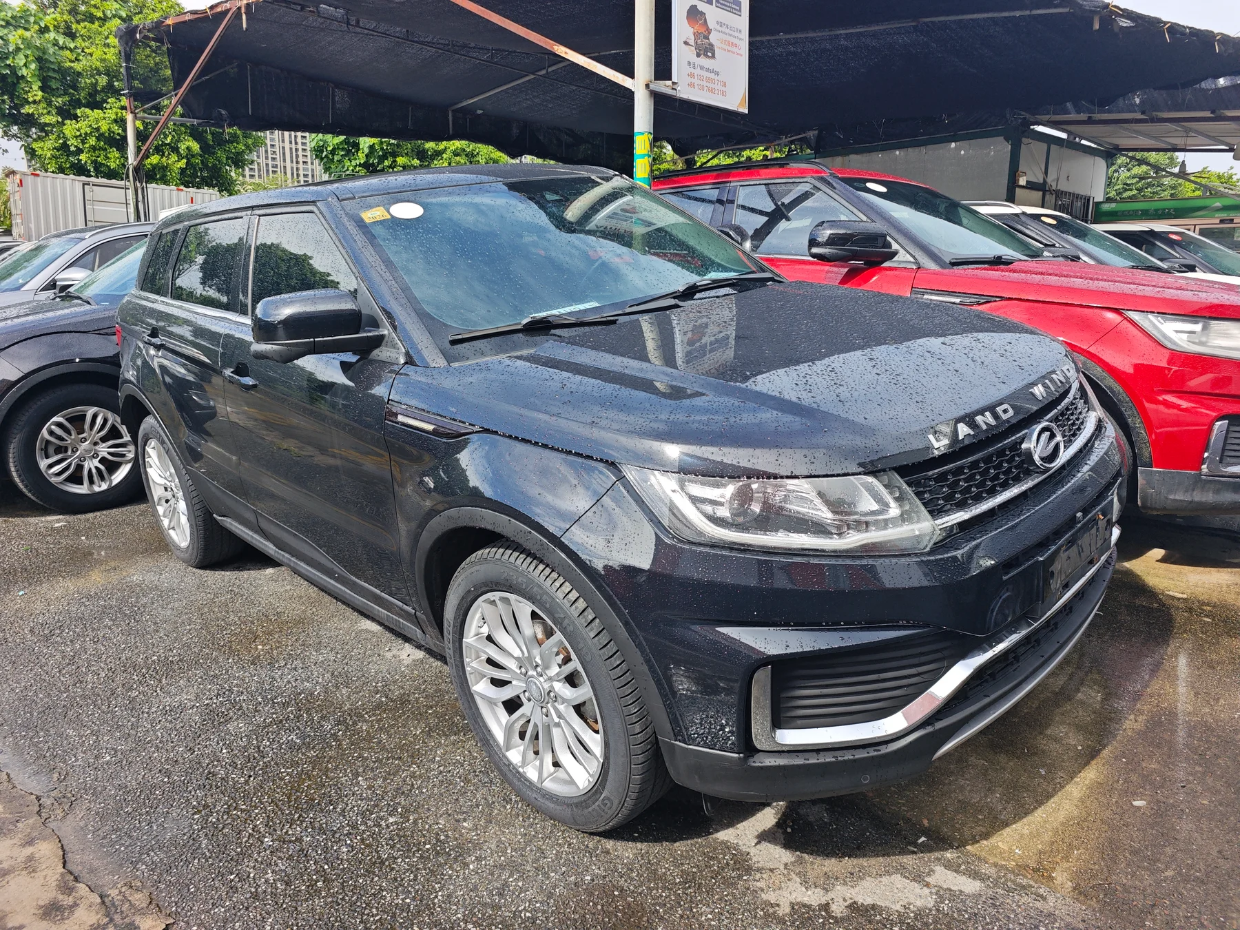 2018 Landwind X7 black front three-quarter view