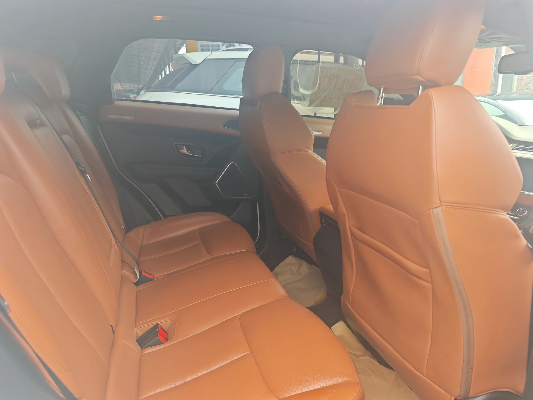 2018 Landwind X7 brown interior