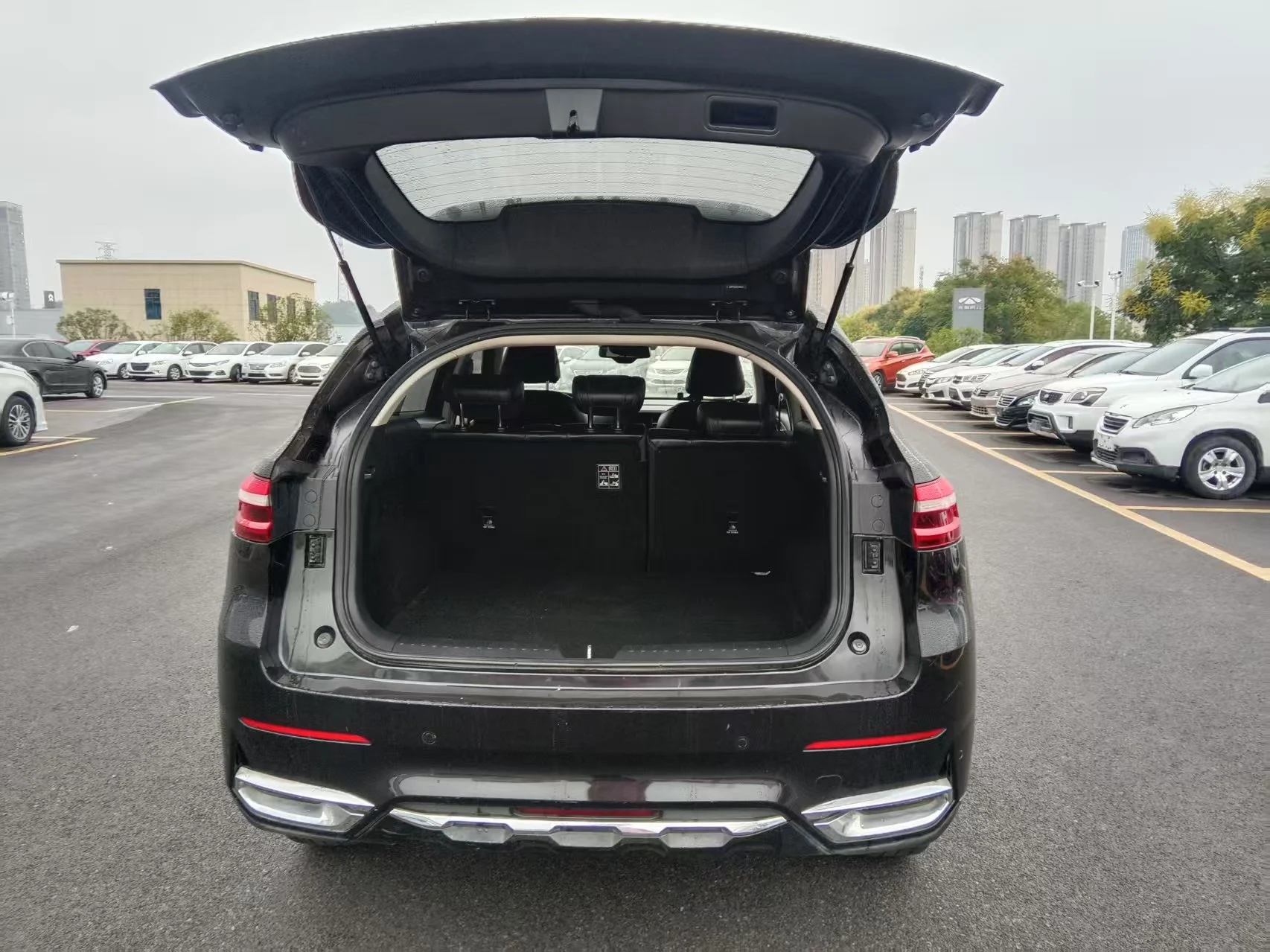 2020 Haval F7 4WD black