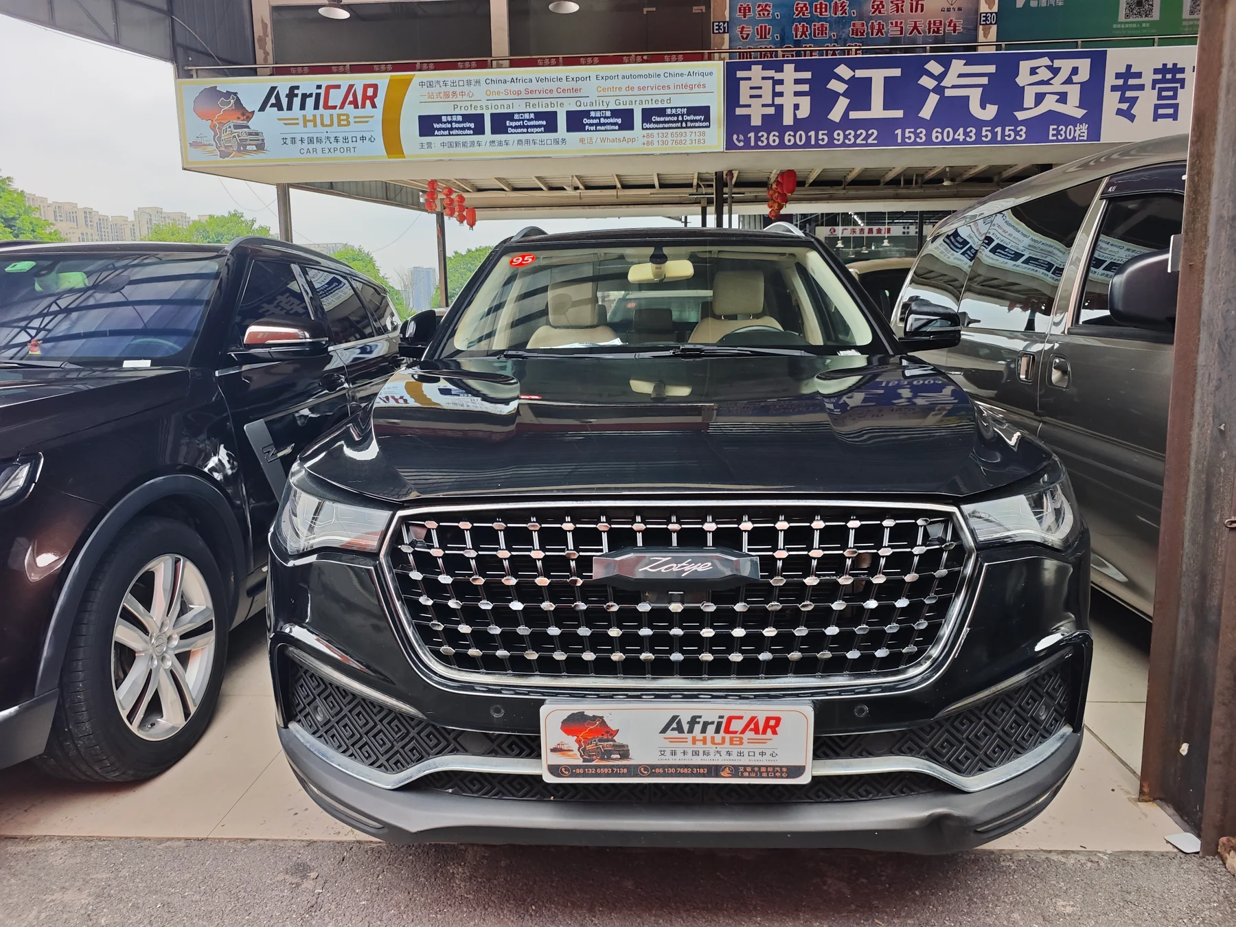 2017 Zotye T700 black front view