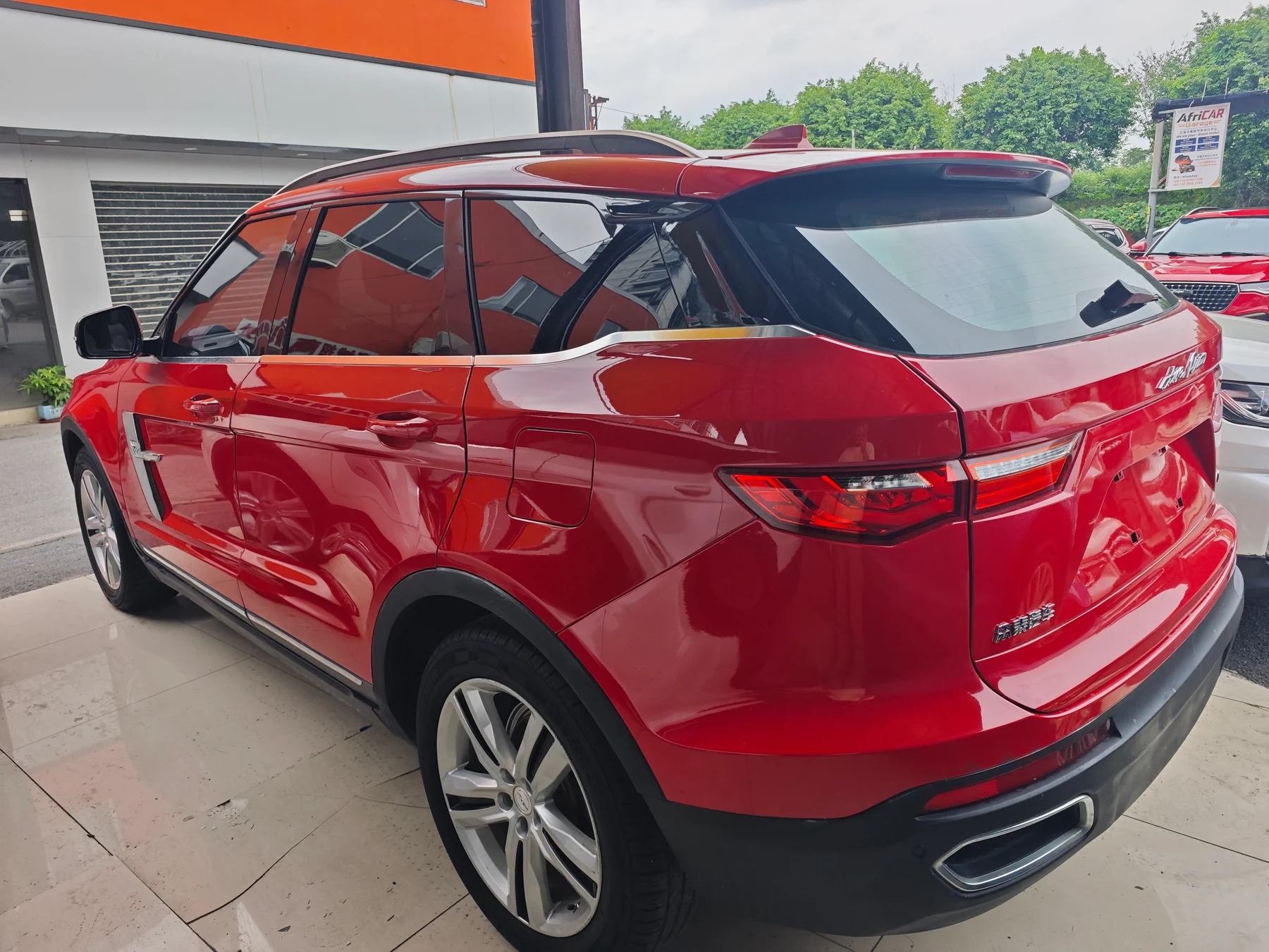 2017 Zotye T700 red rear three-quarter view
