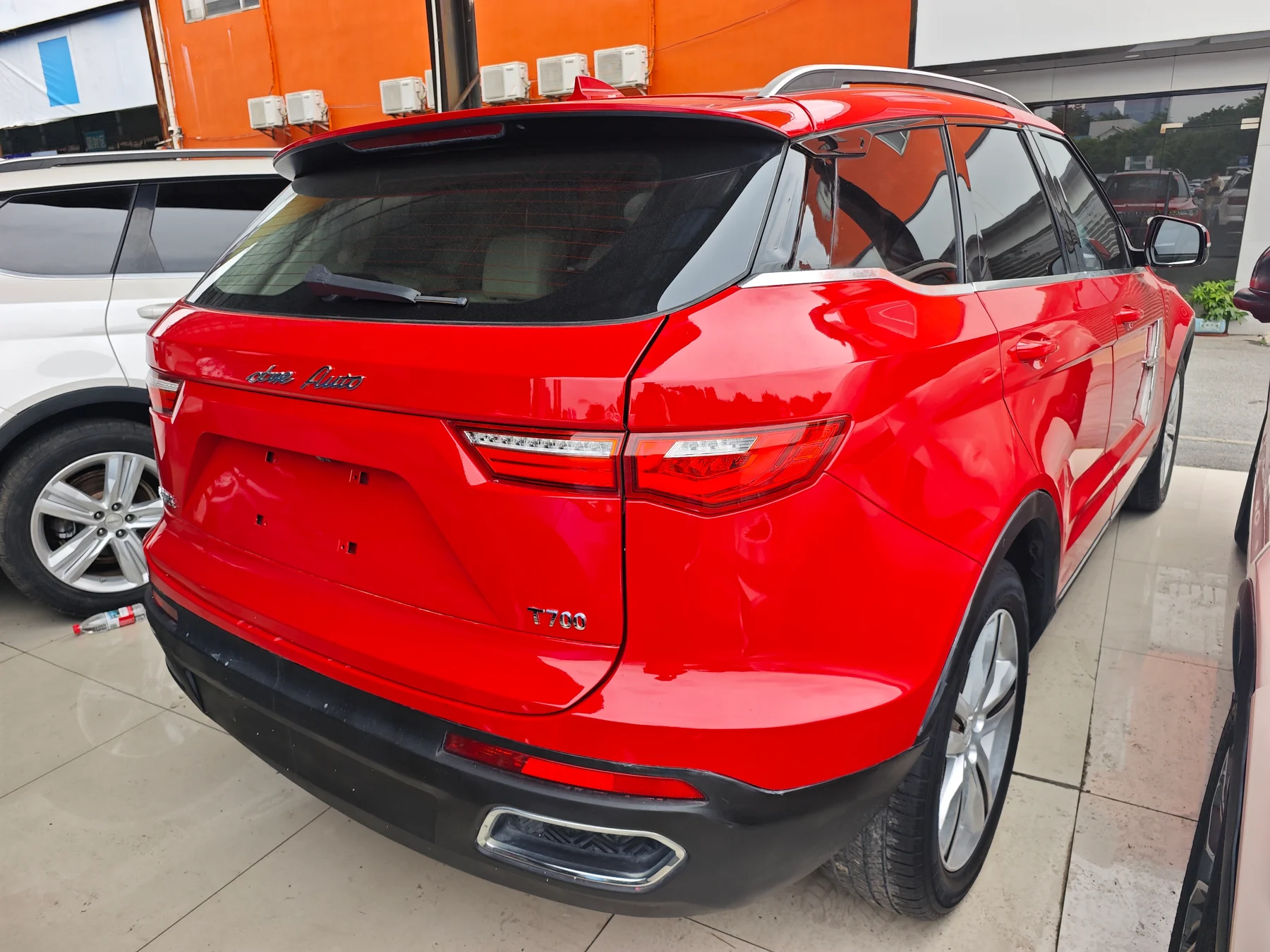2017 Zotye T700 red rear three-quarter view