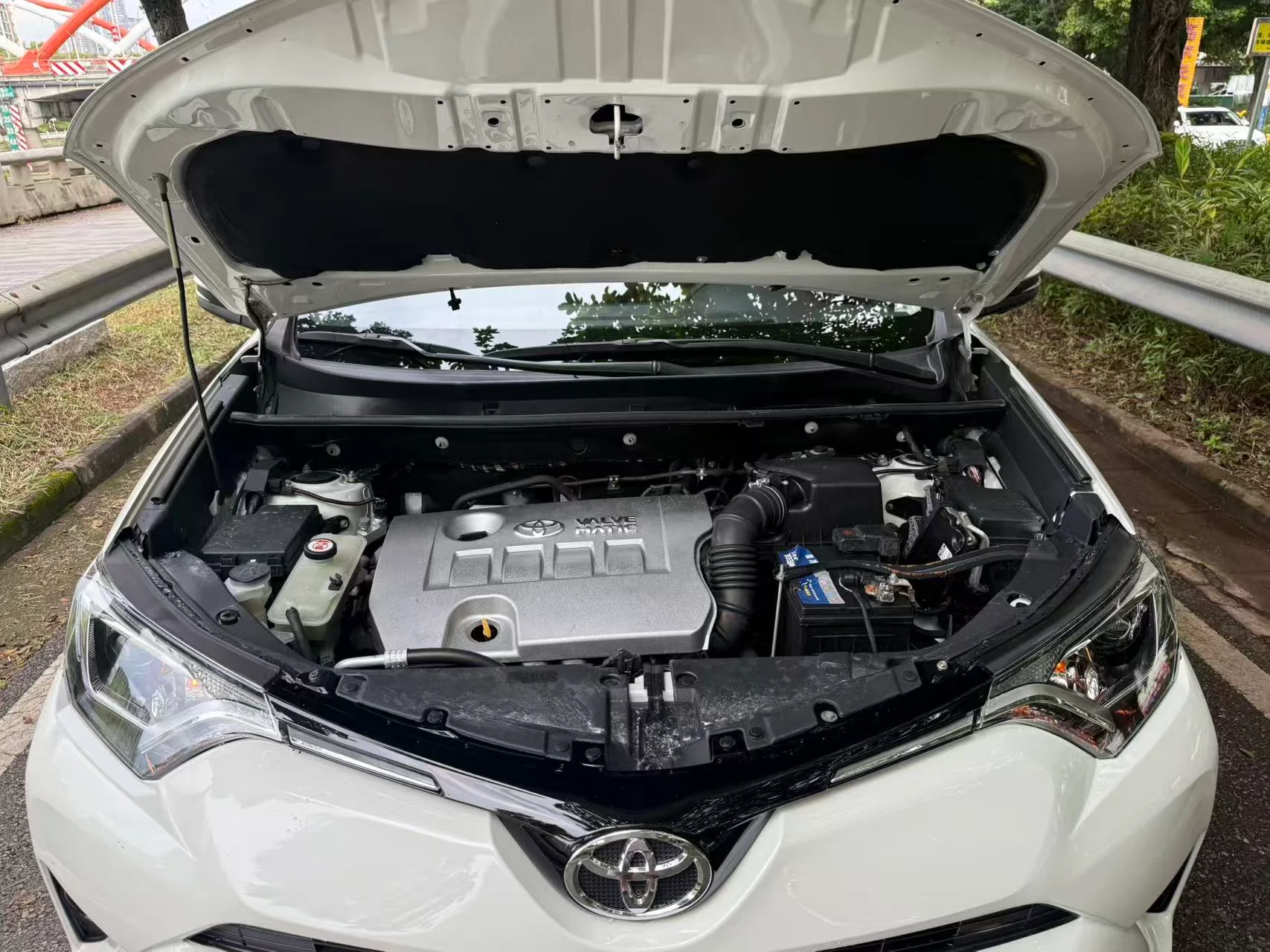 2017 Toyota RAV4 used car in Foshan China