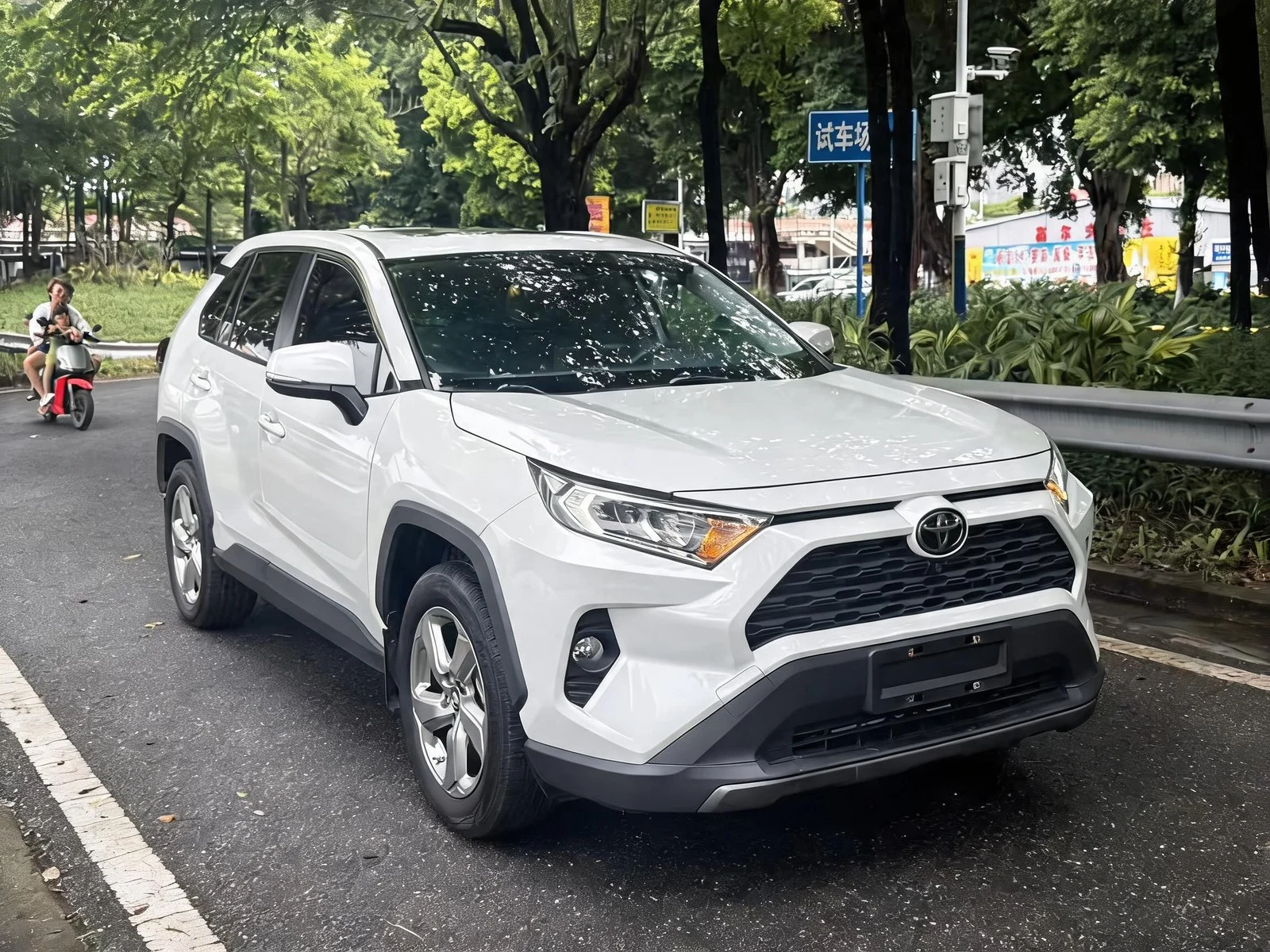 2021 Toyota RAV4 used car in Foshan China