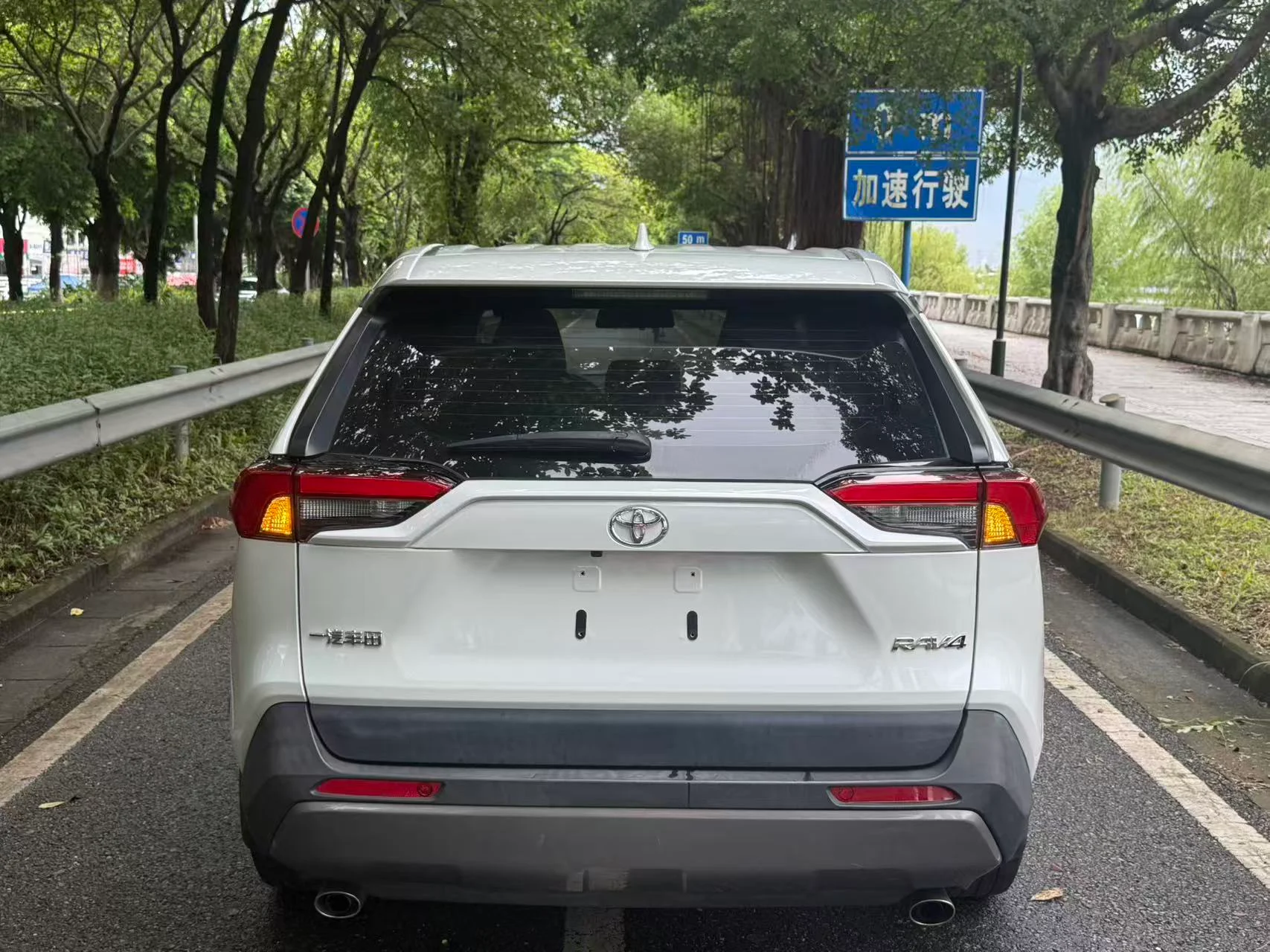 2021 Toyota RAV4 used car in Foshan China