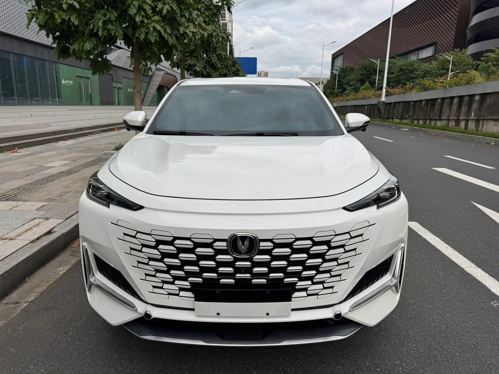2021 Changan UNI-K white front view