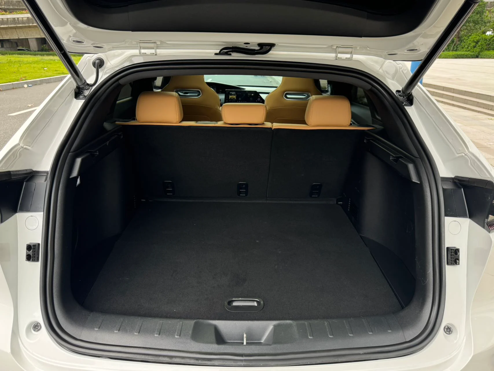 2021 Changan UNI-K used car in Foshan China