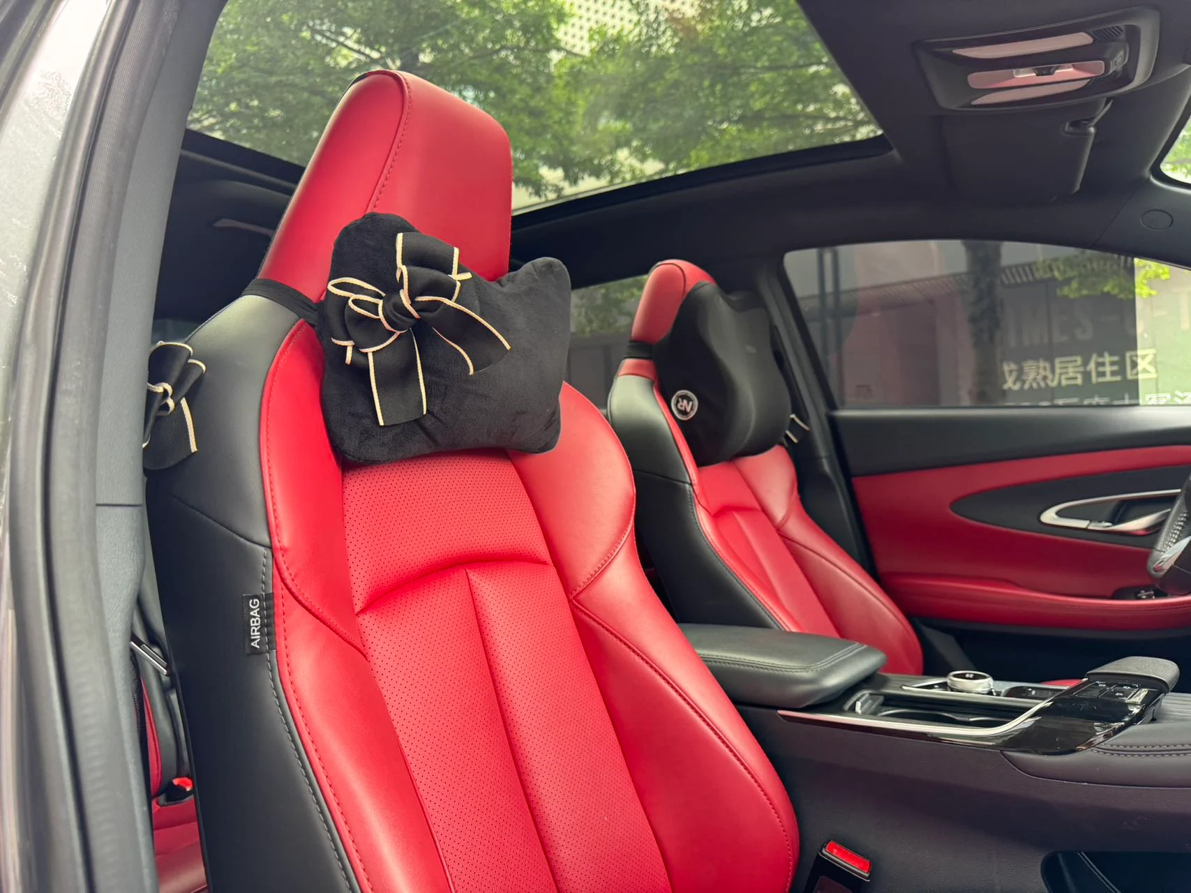 2020 Changan UNI-T red interior