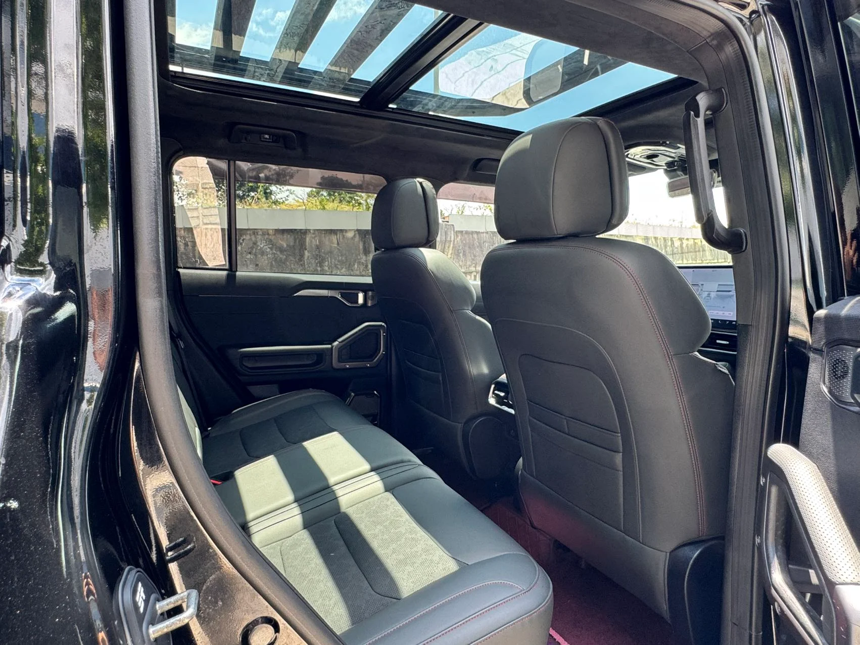 2023 Jetour T2 black interior