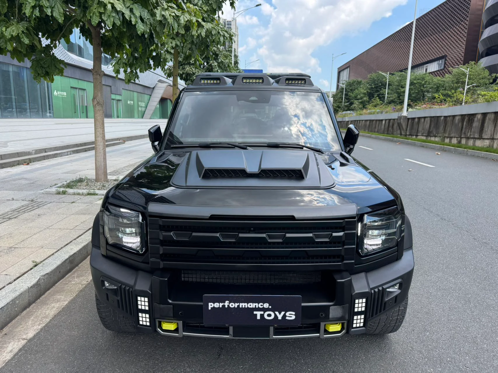 2023 Jetour T2 black front view