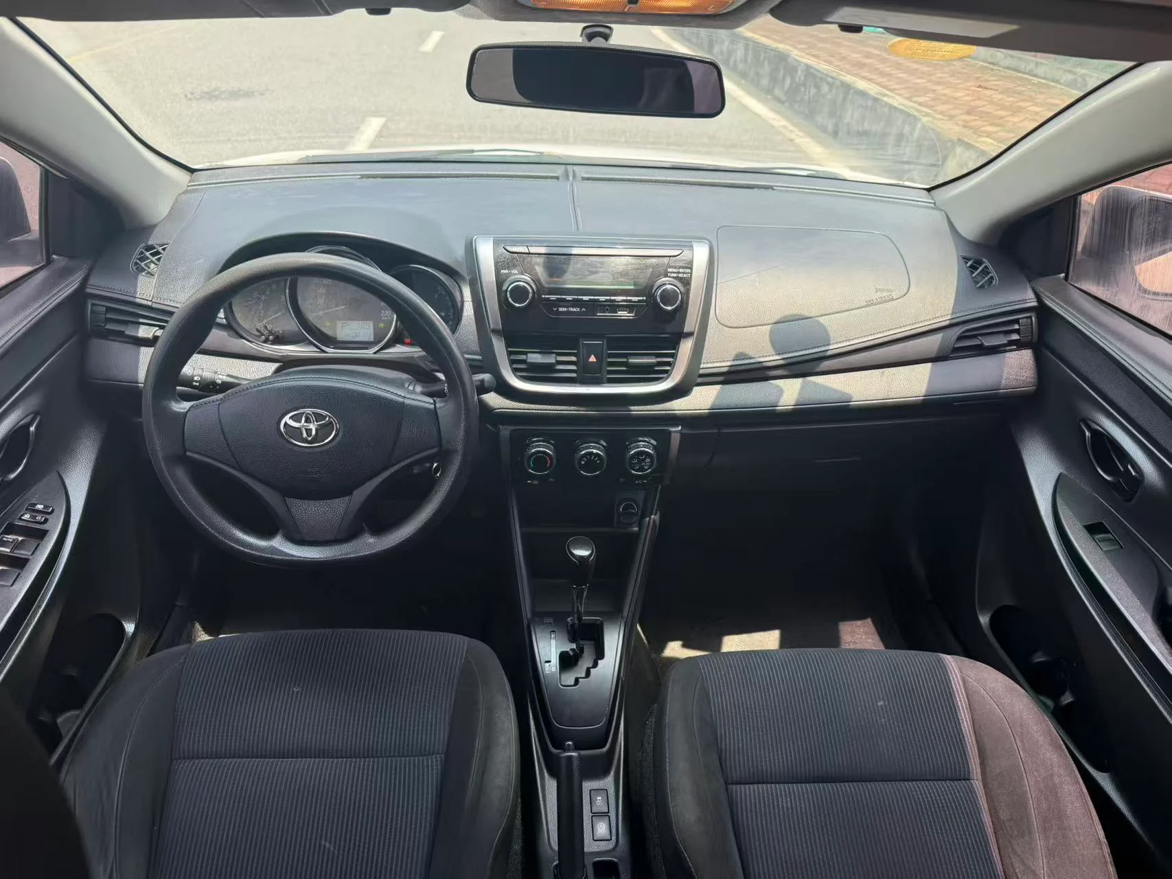 2016 Toyota Yaris used car in Foshan China