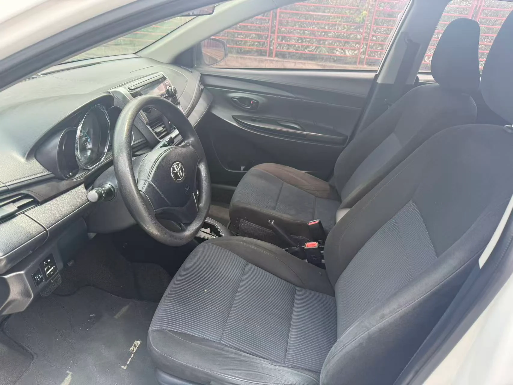 2016 Toyota Yaris used car in Foshan China
