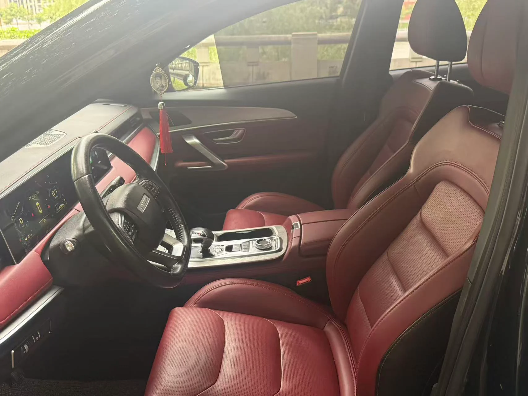 2022 Jetour X70 PLUS black interior