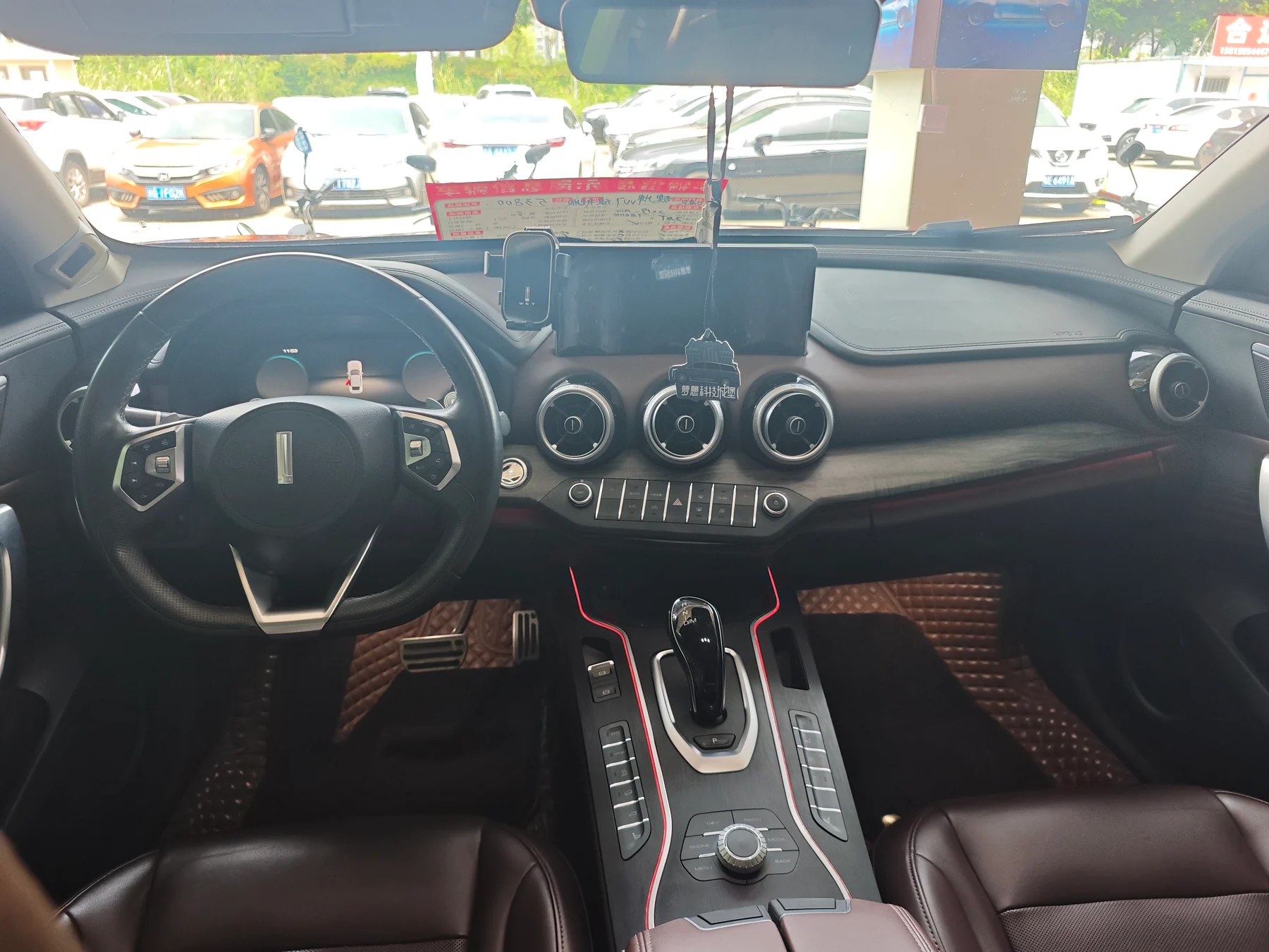 2017 WEY VV7 brown interior