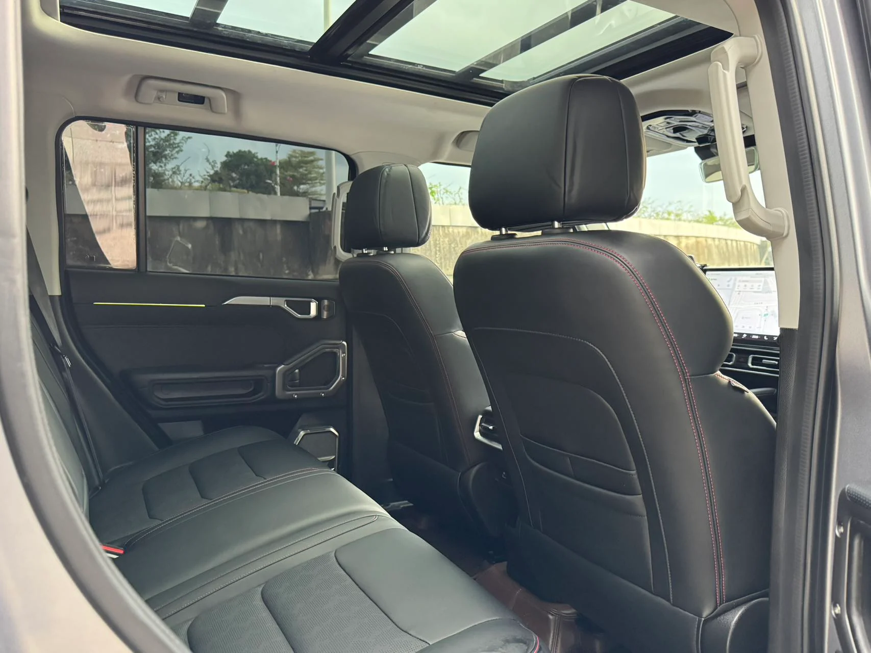2025 Jetour T2 grey interior
