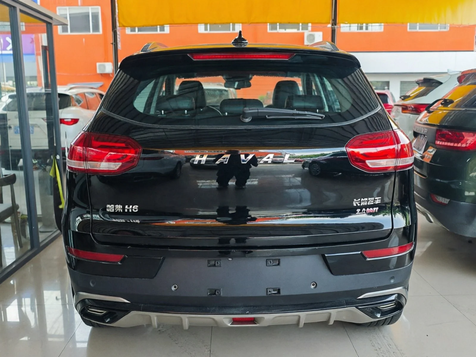2020 Haval H6 black rear view